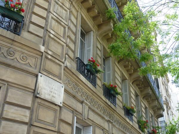 Sur les traces d'Hector Guimard à Auteuil avec Générations 13