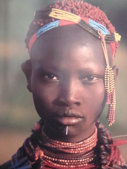 Les peuples de l’Omo 
