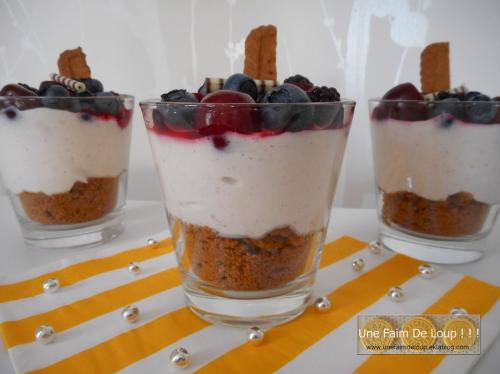 Verrines légères aux fruits rouge et spéculoos
