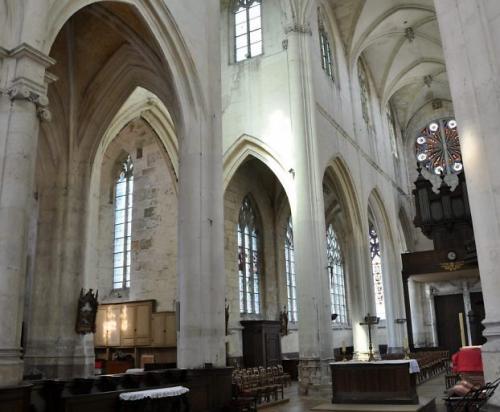 Houdan ( Yvelines)