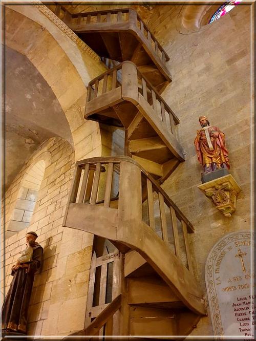 1029 - Semur en Brionnais en Saône-et-Loire (71)
