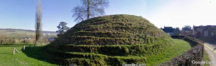 LES REMPARTS DE BURES-EN-BRAY (Seine-Maritime)