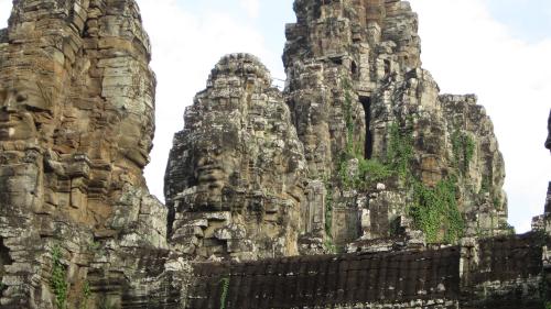 MOINE BOUDDHISTE AU TEMPLE BAYON