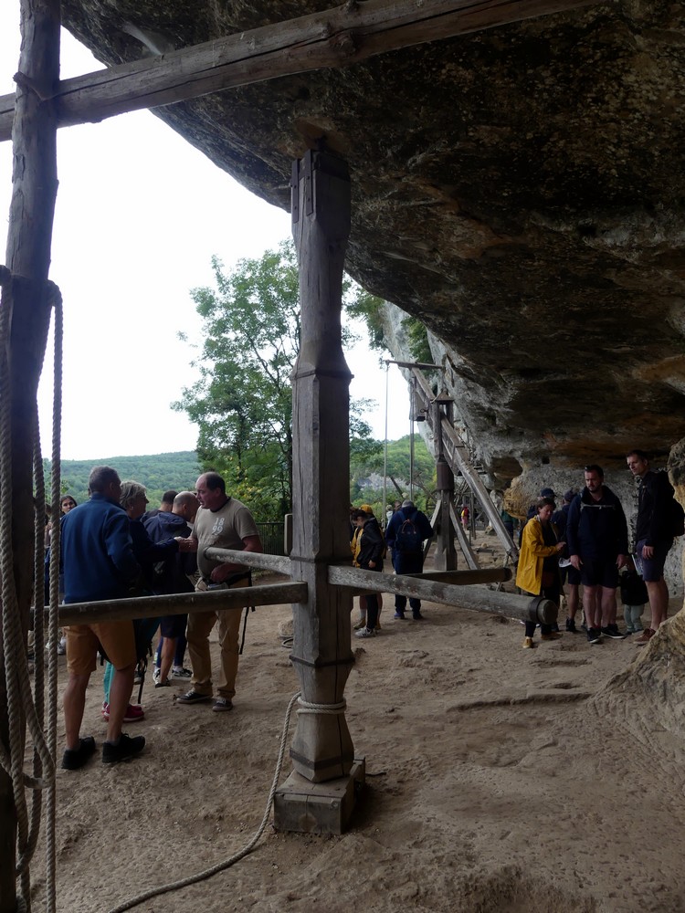 Cabestan tire-charge