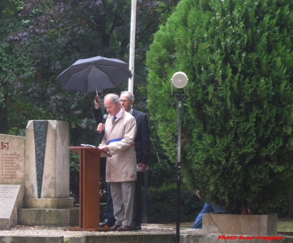 René Drappier a assisté aux cérémonies en hommage à la Libération de notre territoire : à Villotte, Maisey et Châtillon sur Seine