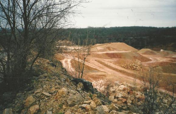 MONTEILS (Dept 82) Carrière 