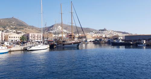 SYROS, la très belle...