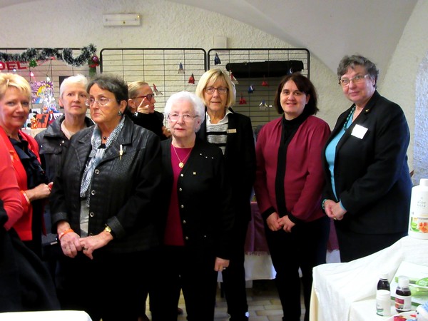 Le Zonta-Club Châtillonnais a remis un chèque à l'Association "Solidarité Femmes"