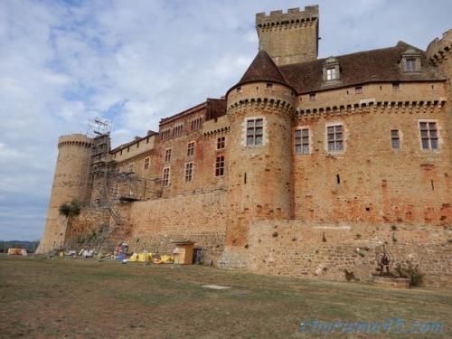 Le château de Castelnau-Bretenoux  (Lot)