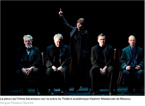 Dostoïevski ''Les Frères Karamazov'' scène Théâtre académique Vladimir Maïakovski Moscou (Sergueï Piatakov Sputnik)
