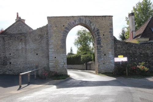 Bourg-le-Roi ( Sarthe )