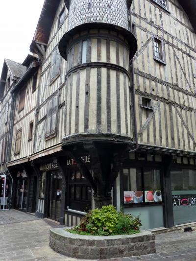 Troyes