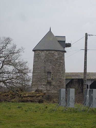 Moulin_de_Bellevue_Bain_de_Bretagne_Sud_.jpg