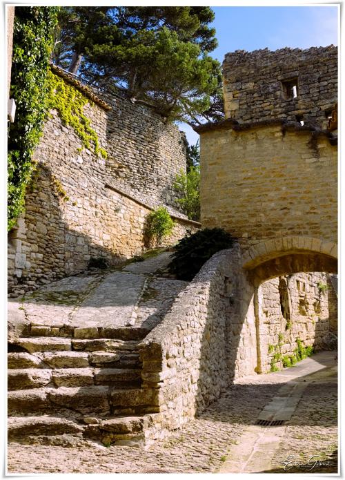 Bonnieux