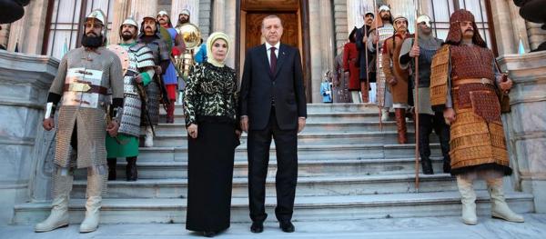Erdogan "le Sultan" revient à la charge