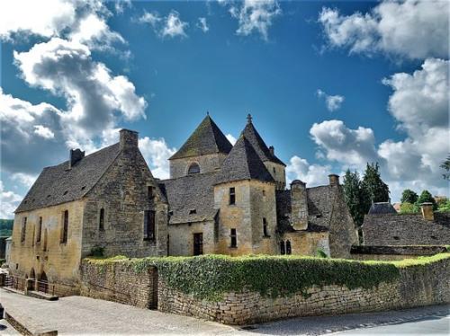 Saint-Geniès  (Dordogne)