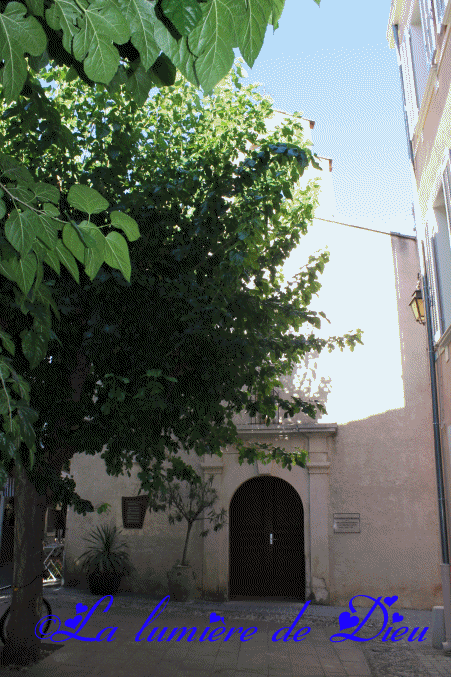 Sanary sur mer : la chapelle des pénitents blancs