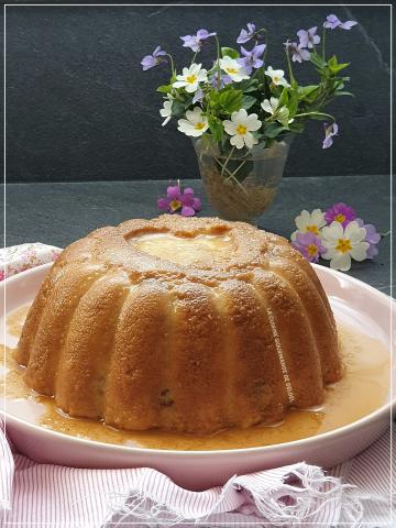 FLAN DE SEMOULE AUX RAISINS SECS A LA FLEUR D'ORANGER