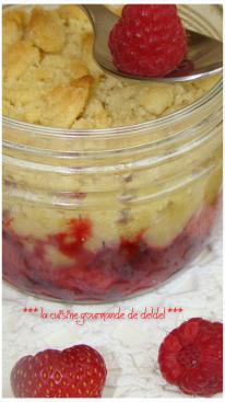 CRUMBE AUX FRAISES,FRAMBOISES