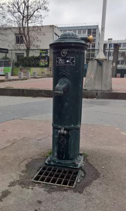 Fontaine, raconte-moi des histoires