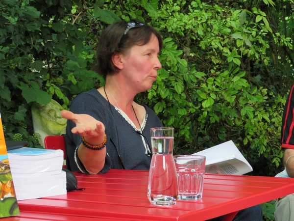 "Régénérer la biodiversité", un entretien avec Cécile Waligora, à la Galerie des Z'uns Possible à Chamesson