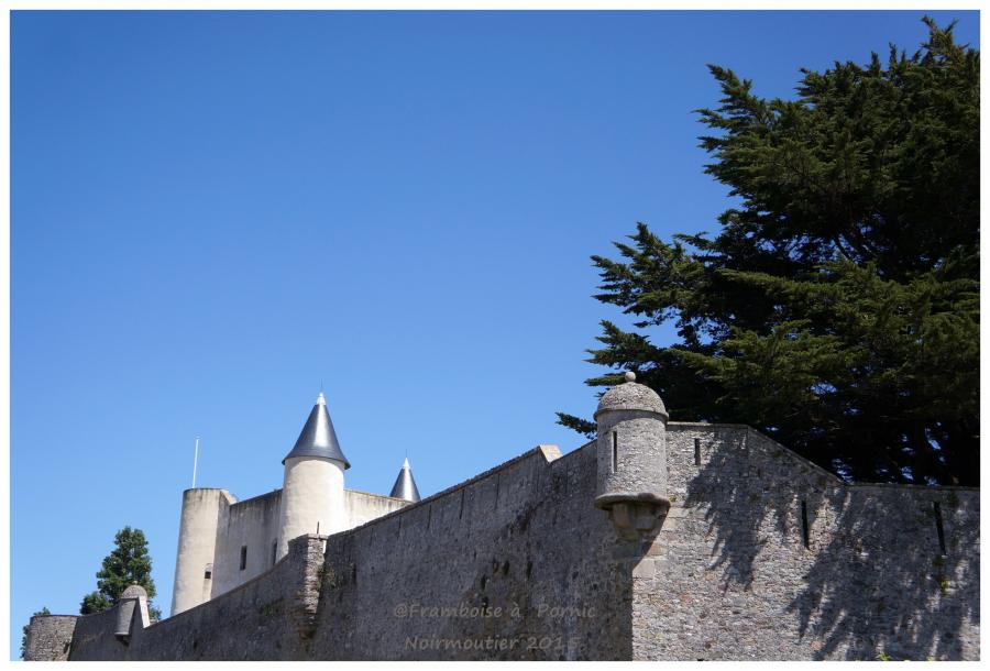 Noirmoutier, quartier historique et Crêperie le PALAIS 