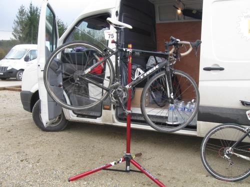 La randonnée  cyclotouriste Londres-Cannes 2013, s'est arrêtée à Vanvey