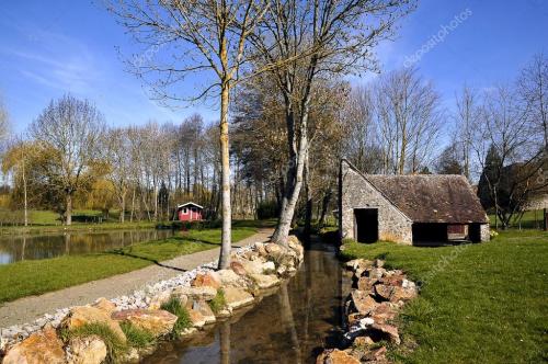 Bourg-le-Roi ( Sarthe )