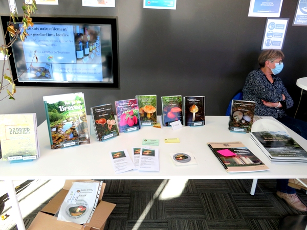La Société Mycologique du Châtillonnais a présenté une belle exposition et une très intéressante conférence au pantographe de Venarey les Laumes