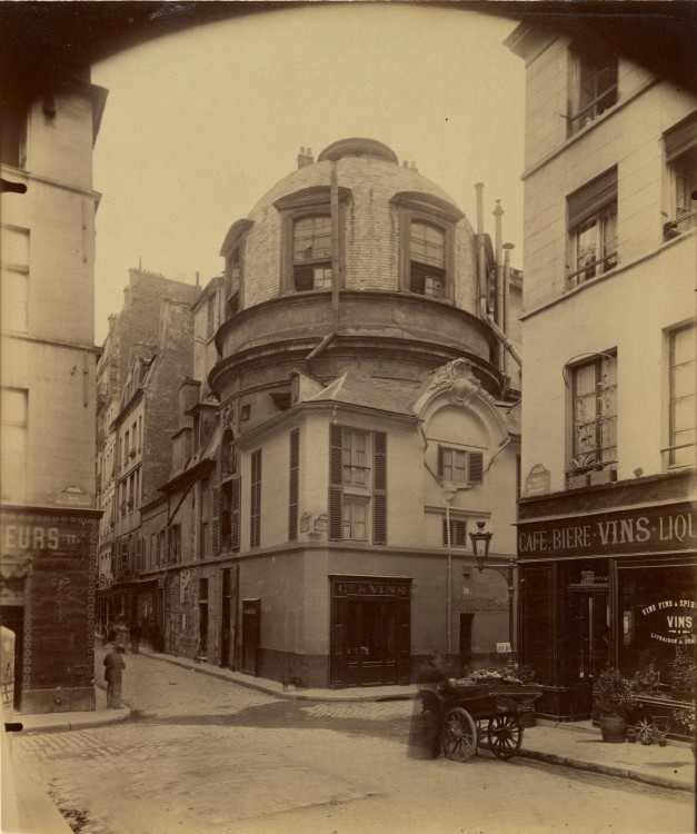Atget Paris Ancienne ecole de Medecine 627x750 Le Paris de 1900 par Atget 