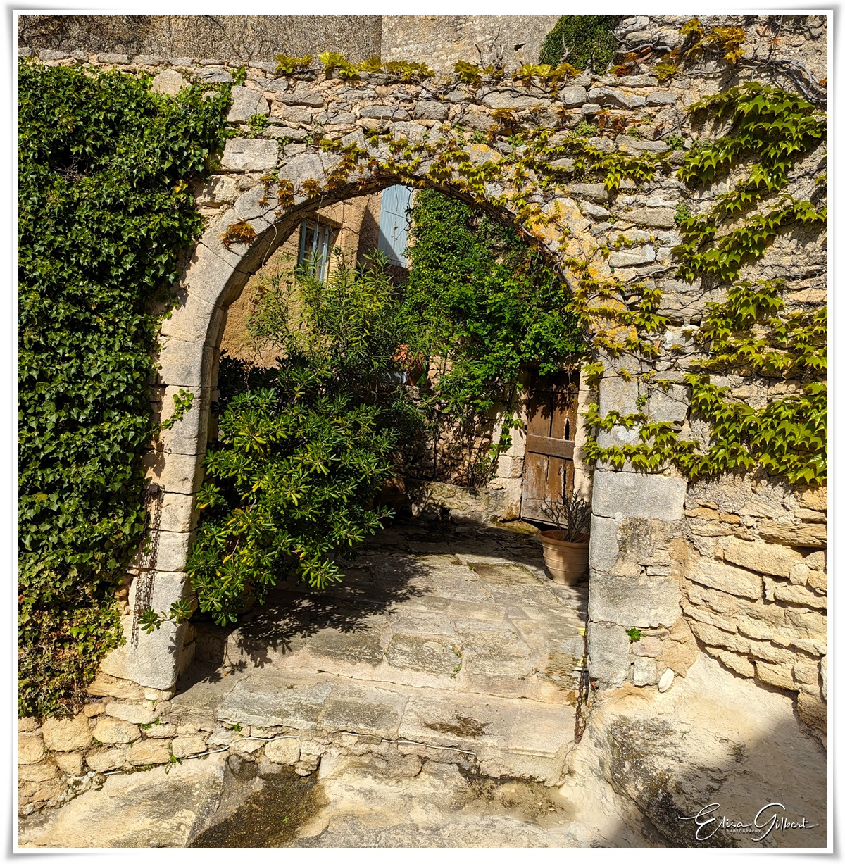 Bonnieux