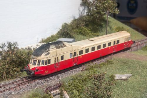 Construction d'un autorail ADP sur base Electrotren