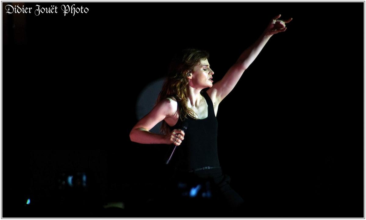 Christine and the Queens (2) - Festival des Vieilles Charrues 2015