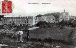 LES REMPARTS DE LA HAYE-PESNEL (Manche)