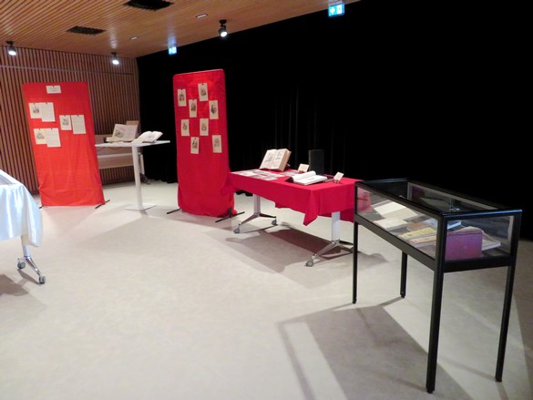 Une superbe exposition de livres de contes a eu lieu à la médiathèque Victorine de Chastenay