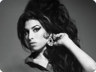 Amy Winehouse: paint it black