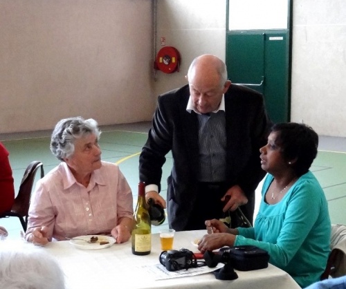 Le goûter de printemps 2012 des Aînés de Châtillon sur Seine...