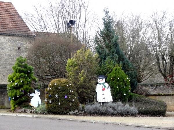 Villaines en Duesmois, Coulmier le Sec et Nesle et Massoult, décorés pour les fêtes de 2013...