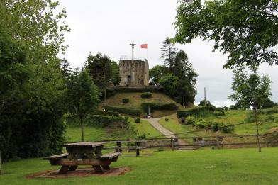 LES REMPARTS DU PLESSIS-LASTELLE (Manche)