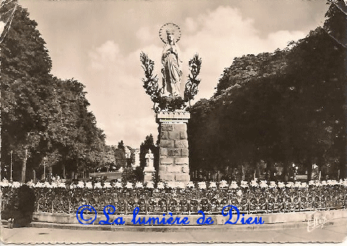 Lourdes : la basilique du Rosaire