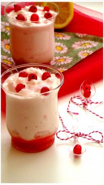 MOUSSES LÉGÈRES AUX GROSEILLES