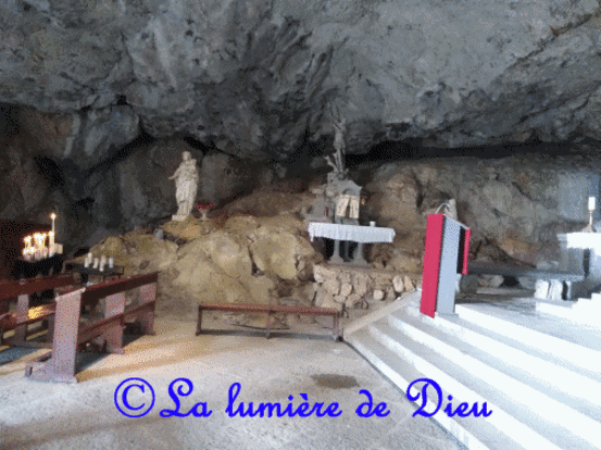 Le plan d'aups : la grotte Sainte Marie-Madeleine (page2)