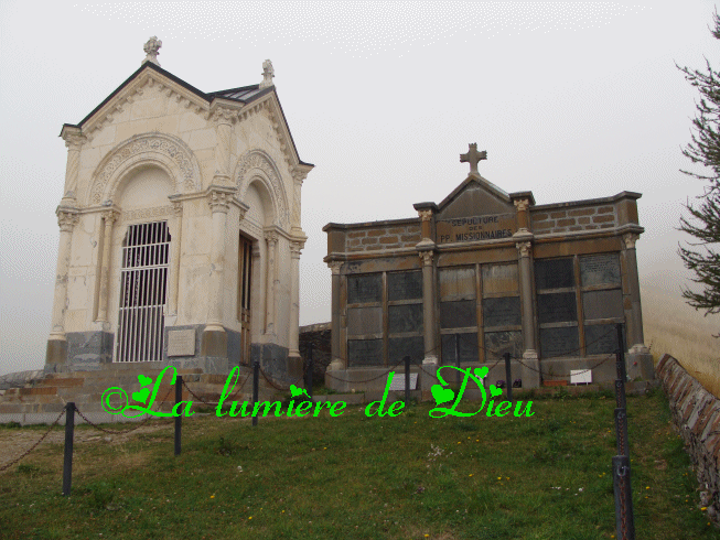 La Salette : le cimetière et la chapelle