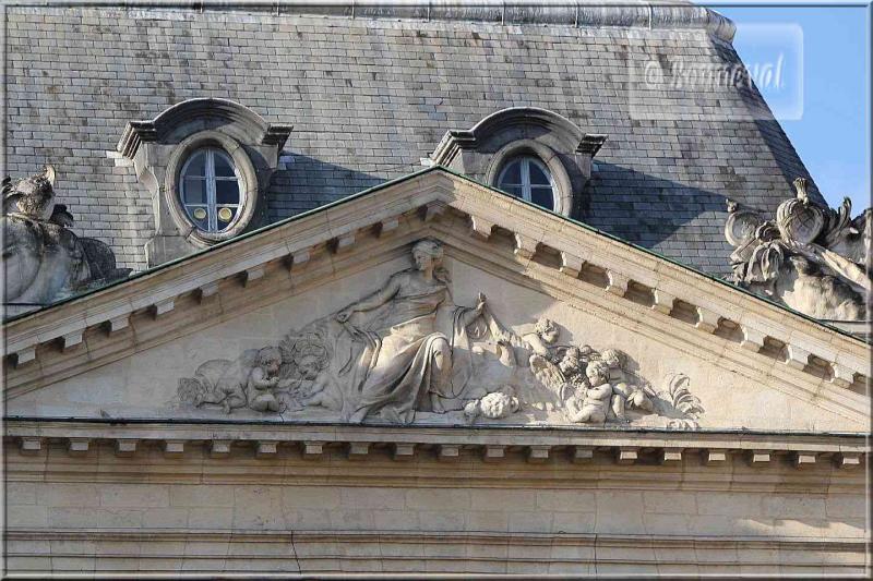 Bordeaux Place de la Bourse fronton