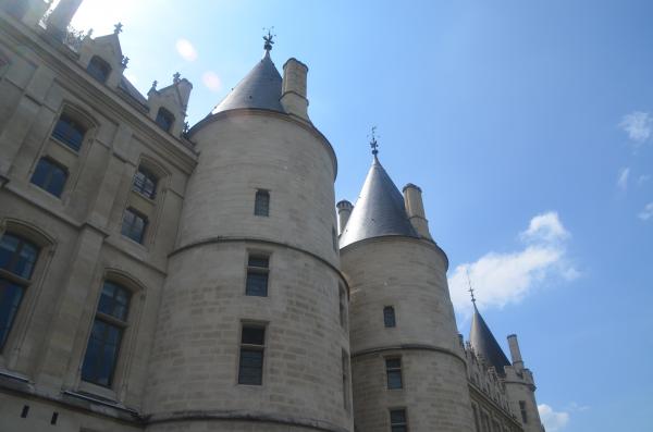 Visite de l'ancien Palais de Justice avec Générations13