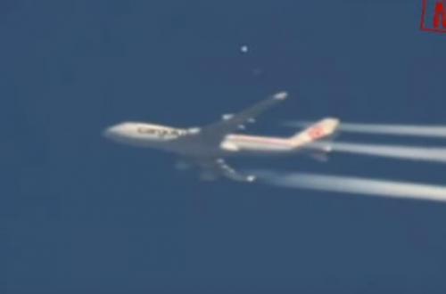 Rencontres entre avions et ovnis.