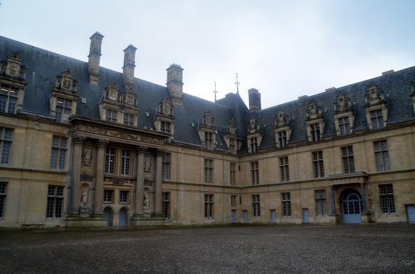 Visite guidée du Château d'Ecouen avec Générations 13