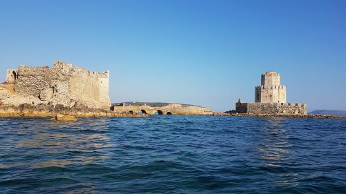 De PYLOS à METHONI