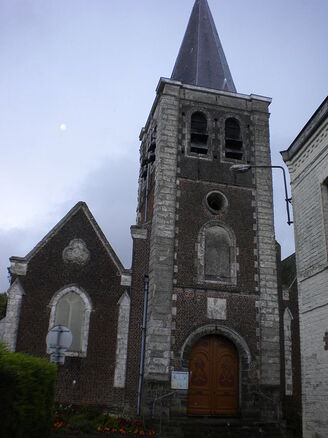 L'église Saint-Laurent d'Anstaing.