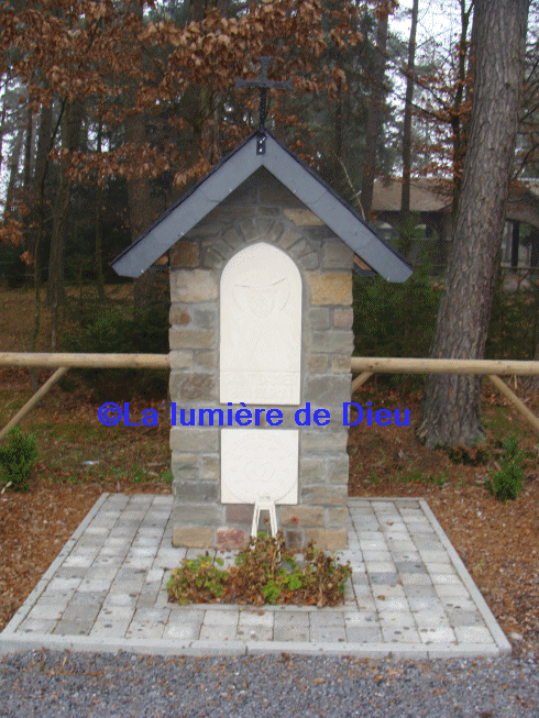 Banneux : allée saint Gabriel